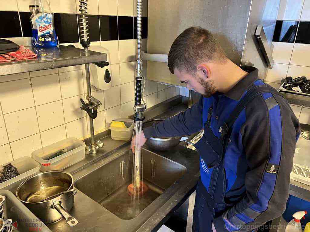 Gootsteen Ontstoppen Uden Gootsteen Ontstoppen Uden